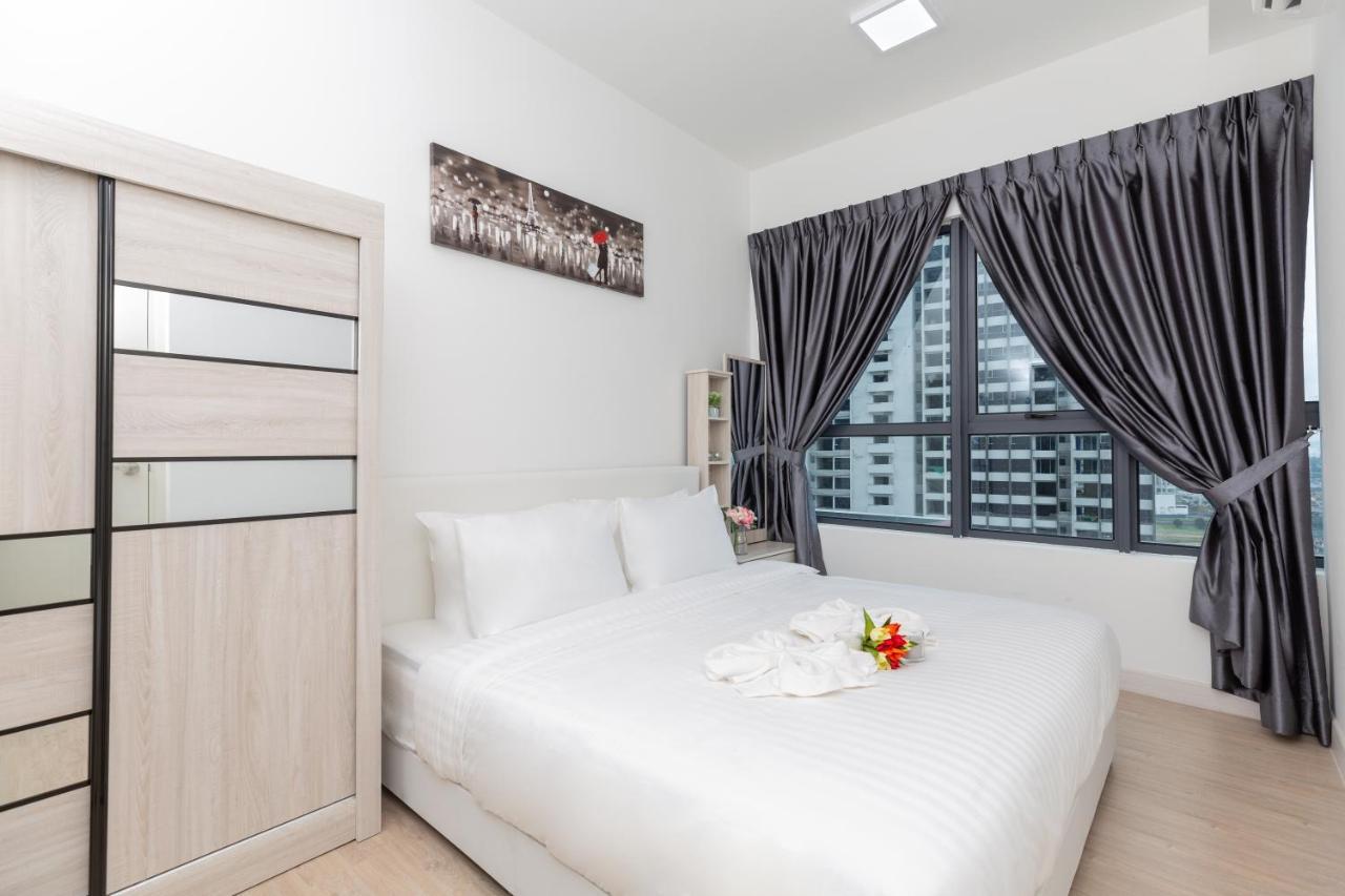 Arte Plus Klcc By Psm Luxury Suites Куала-Лумпур Экстерьер фото